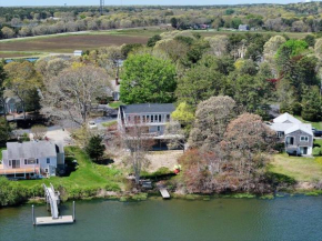 40 Spacious, Cozy, Waterfront House in Yarmouth
